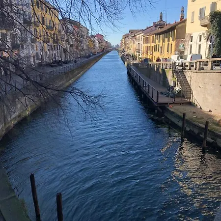 アパート M.b,s Flat \ Navigli - Bocconi ミラノ